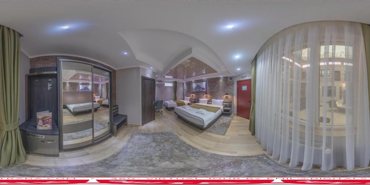 Hotel Novotheos Oradea Exteriér fotografie